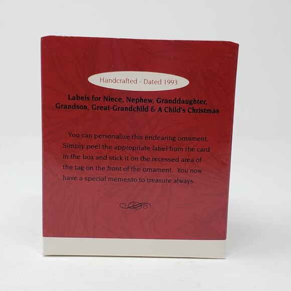 1993 Hallmark A Childs Christmas Keepsake Handcrafted Holiday Ornament. - Picture 2 of 7